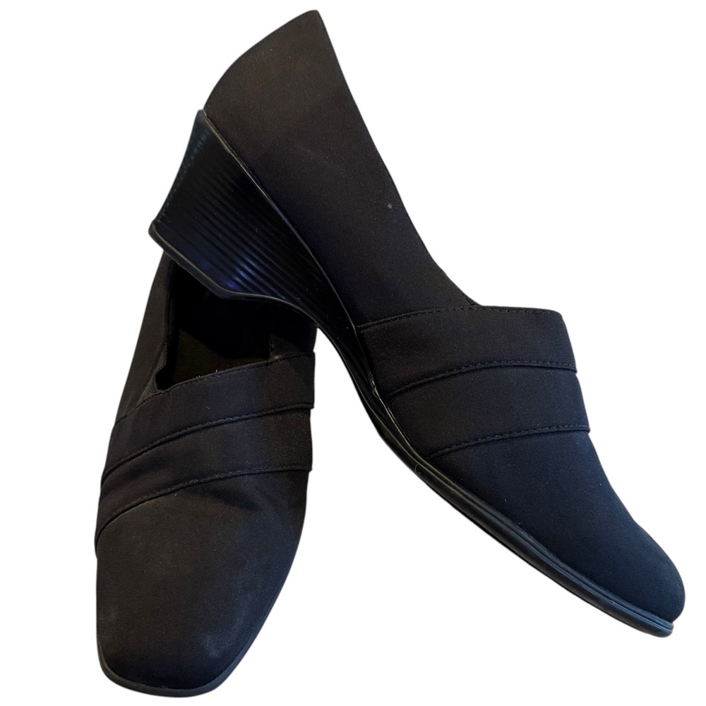 LIFE STRIDE JAUNTY BLACK SQUARE TOE WITH CHUNKY HEEL. SIZE 9.5.